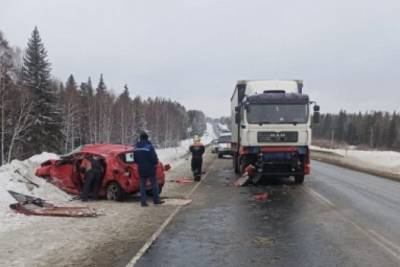 Женщина пострадала в аварии с грузовиком под Томском