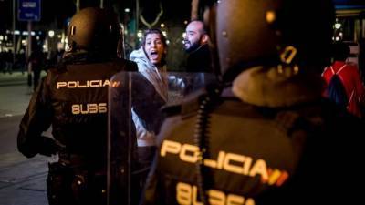 В Испании 30 человек пострадали в ходе уличных протестов