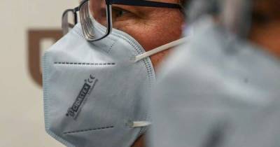 Во Франции создали маску, которая уничтожает коронавирус