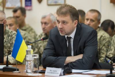 В Украине возникла угроза остановки оборонных закупок и сотрудничеству с НАТО, – экс-министр