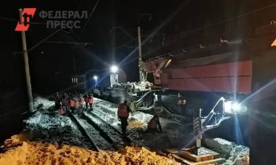 Несколько десятков вагонов сошли с рельсов в Красноярском крае