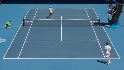 Даниил Медведев и Андрей Рублев сыграют друг против друга в четвертьфинале турнира Большого шлема Australian Open