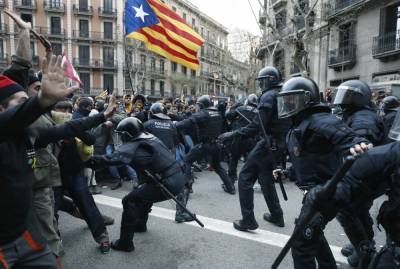 В Испании в результате протестов пострадали около 30 человек