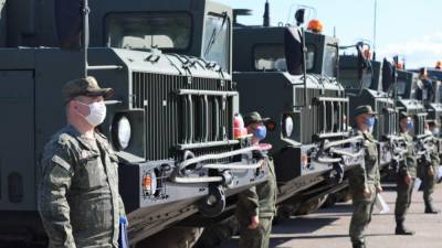 Автопарк российской армии пополнился новыми пуленепробиваемыми цистернами