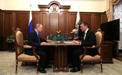 Путин обсудил с главой Хабаровского края проблемы дольщиков и экологию