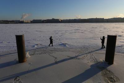 В среду в Петербурге будет до -15 с небольшим снегом
