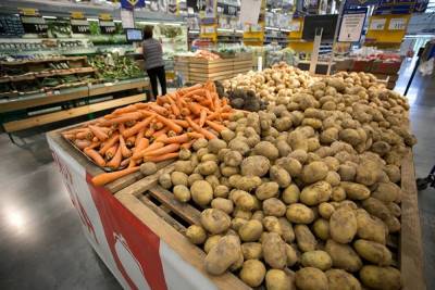 В России зафиксировали резкий рост цен на картофель и морковь