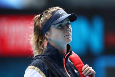 "Спасибо": Свитолина попрощалась с Australian Open в откровенном халате