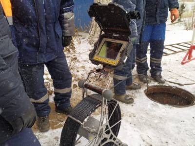 Астраханские коммунальщики тестируют приборы для видеодиагностики труб