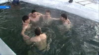 Уфимские моржи рассказали об особенностях зимнего плавания