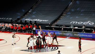 НБА: Торонто справился с Милуоки, победы Бостона, Бруклина и Лейкерс