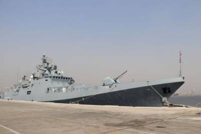 Военно-морские учения AMAN-2021 завершились парадом кораблей из семи стран