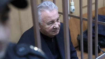 Экс-губернатор Хабаровского края Ишаев признан виновным в растрате