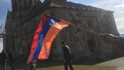 Русский язык может получить статус официального в Нагорном Карабахе
