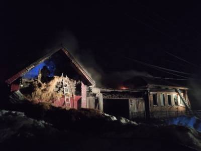 В Нязепетровске при пожаре в частном доме погибли два человека