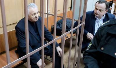 Бывшего полпреда Виктора Ишаева признали виновным в растрате
