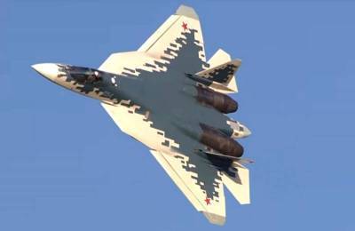 Су-57 поднялся в воздух с макетами новейших гиперзвуковых ракет