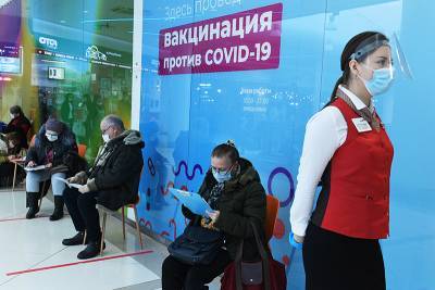 В Москве заработали еще две выездные бригады вакцинации от COVID-19