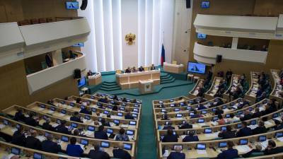 Сенаторы Совфеда РФ одобрили закон о наказании за призывы к употреблению наркотиков