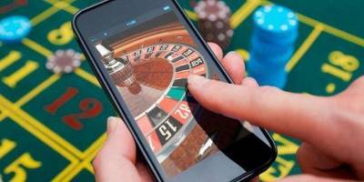 На Apple подали в суд из-за азартных игр в App Store