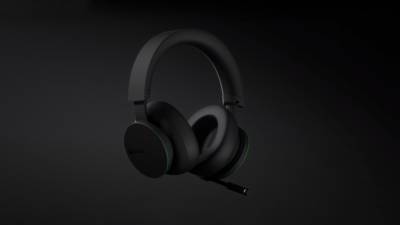Microsoft представила беспроводную гарнитуру Xbox Wireless Headset