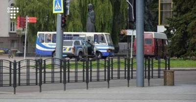 Мужчина, захвативший автобус в Луцке, предстанет перед судом — ему инкриминируют 7 статей УК