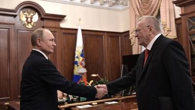 Путин поддержал стремление Жириновского стать гинекологом