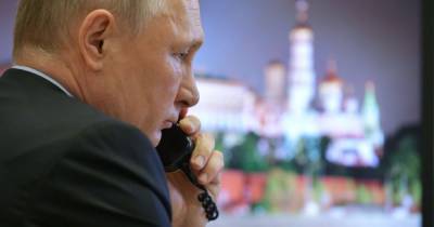 "Прихлопнули" и все молчат "Путин впервые отреагировал на блокирование "каналов Медведчука"