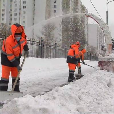 Высота сугробов в Москве достигла местами 74 сантиметров