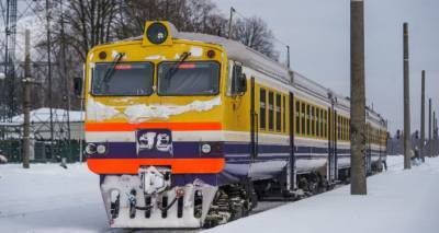 ЦПКЗ Латвии предупреждает: инфицированный COVID-19 ехал в поезде Даугавпилс - Рига