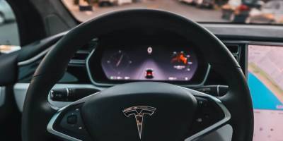 Представлен будущий бюджетный электромобиль Tesla