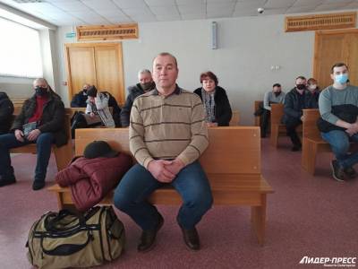 Суд Солигорского района приговорил 53-летнего электрослесаря к полутора годам лишения свободы за избиение сотрудников милиции