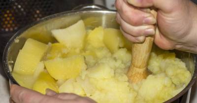 Шеф-повар озвучил главные ошибки, что портят вкус картофельного пюре