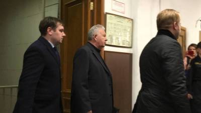 Экс-губернатор Хабаровского края Ишаев получил 5 лет условно за растрату