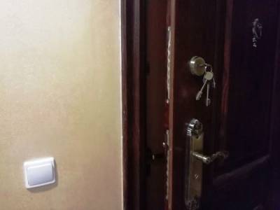 Россиянин убил девочку, выстрелив соседям в дверь из-за шума ремонта