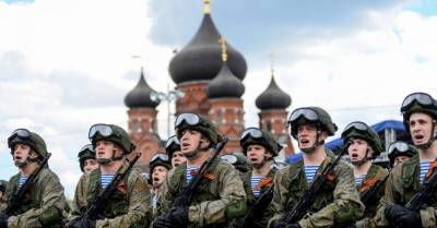 Россия разместит десятки тысяч военнослужащих у границ со странами Балтии