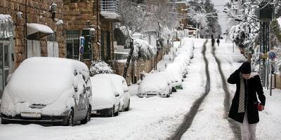 Зимняя буря накрыла Израиль в Иерусалиме идет снег (видео)