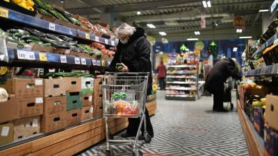 «Подумать над этим можно»: Путин оценил идею введения продовольственных сертификатов для малоимущих