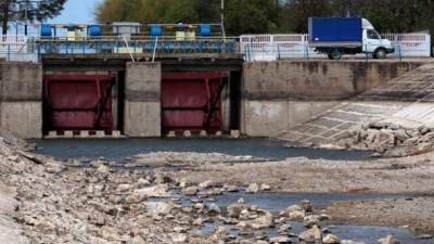 "Никакой воды до деоккупации": у Зеленского заявили о необходимости достройки дамбы на Северо-Крымском канале