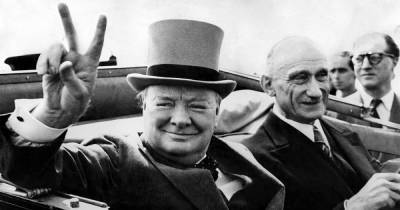 На аукцион выставили домашние тапочки Уинстона Черчилля и его любимый бокал для бренди