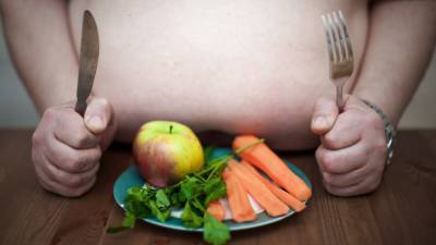 Врач рассказала о вреде диет при похудении