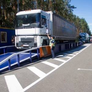 В Запорожской области перевозчика через суд оштрафовали за перегруз