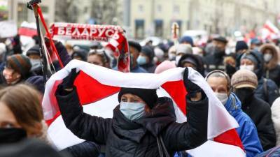 Британия и Канада осудили рейды против правозащитников и журналистов в Беларуси
