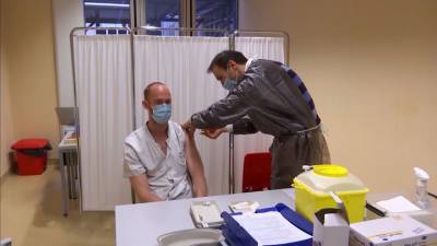 Прививочная кампания под угрозой: Европа столкнулась с дефицитом вакцин