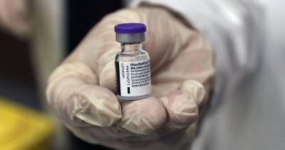 Вариант коронавируса из ЮАР может снижать эффективность вакцины на две трети — Pfizer - tsn.ua - США - Юар - Пар
