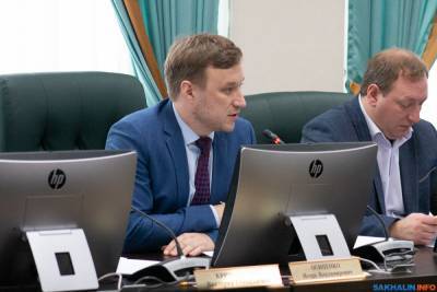 Сахалинские депутаты бессмысленно поговорили о детско-юношеском туризме