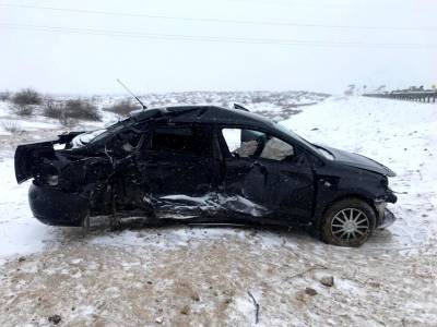 На трассе под Астраханью в жутком ДТП погиб водитель