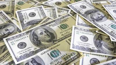 Курс валют: доллар снова растет в цене