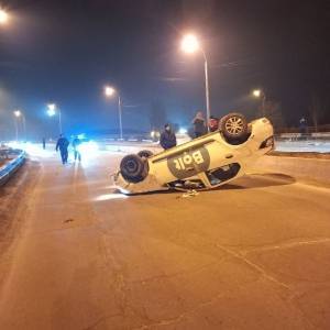 Запорожский таксист, который попал в ДТП, находился за рулем в состоянии наркотического опьянения. Фото