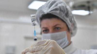 Собянин сообщил о начале испытаний вакцины "Спутник Лайт"